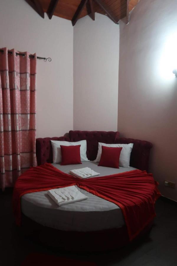Airport Villa D 87 Katunayaka Dış mekan fotoğraf