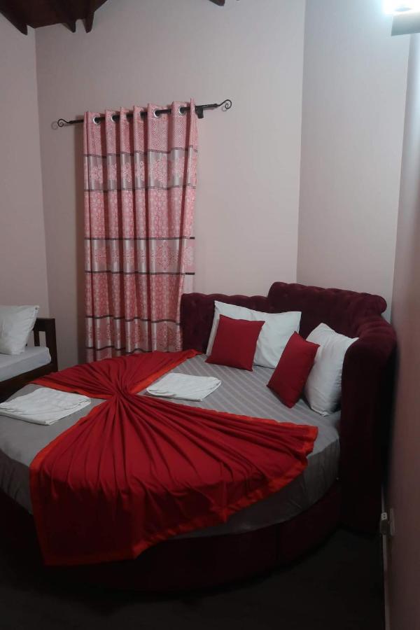 Airport Villa D 87 Katunayaka Dış mekan fotoğraf